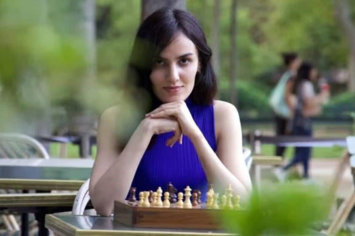 Mais qui est Mitra Hejazipour, la championne de France d'échecs qui défie le régime iranien ? 2 Mitra Hejazipour - Portrait